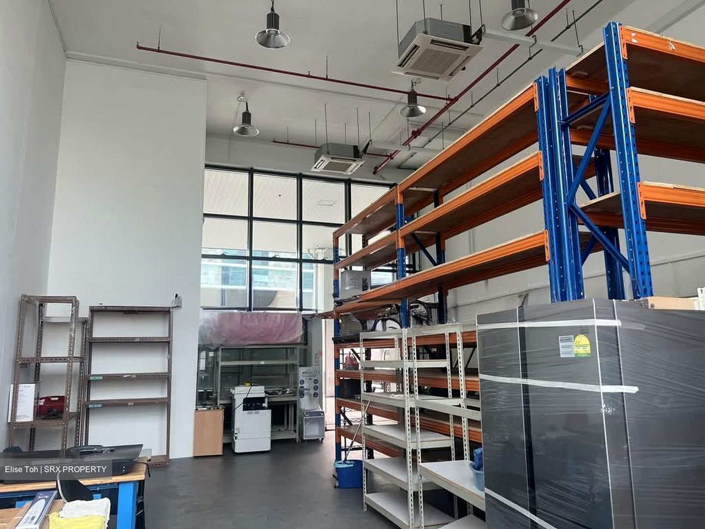 Oxley Bizhub (D14), Factory #592354541